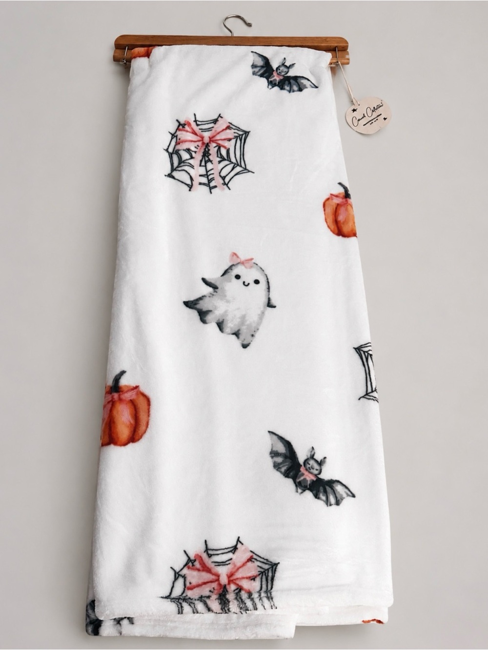Casual Collection 50โ x 70โ Halloween Plush Throw Blanket Ghost Pumpkin Bat - Picture 4 of 4